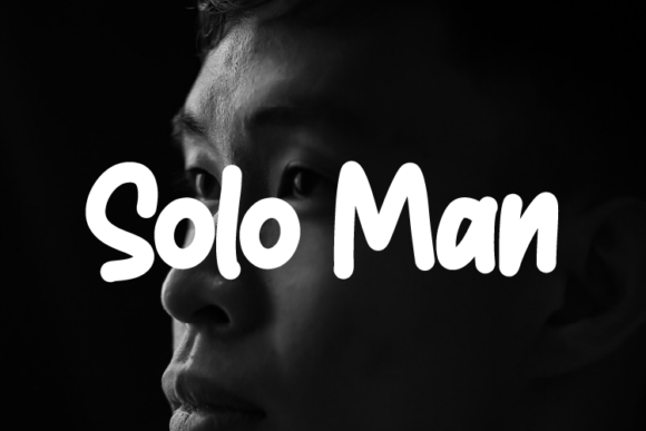 Solo Man: A Modern Typeface for Impactful Campaign Typography